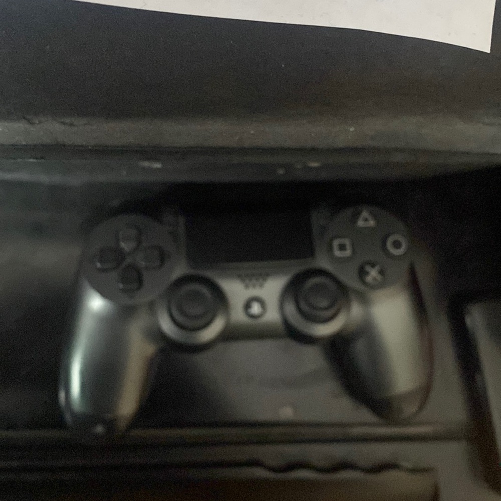 PS4 controller